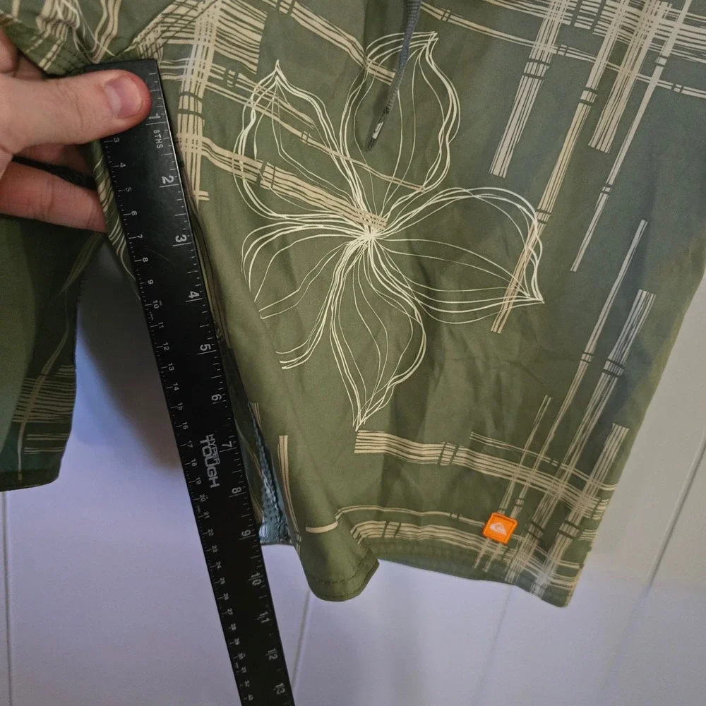 Quiksilver Board Shorts Mens 34 Olive Green Bamboo‎ Floral Cargo E501462